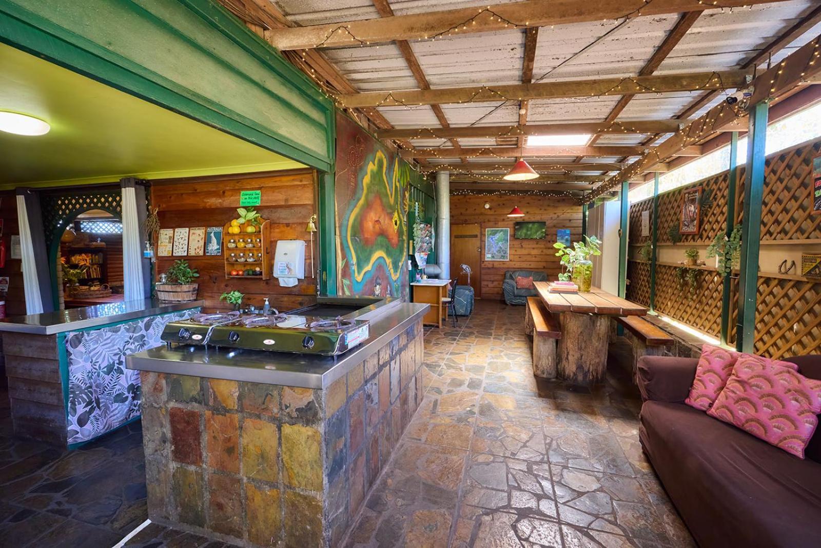 On The Wallaby Eco Lodge يونغابورا المظهر الخارجي الصورة