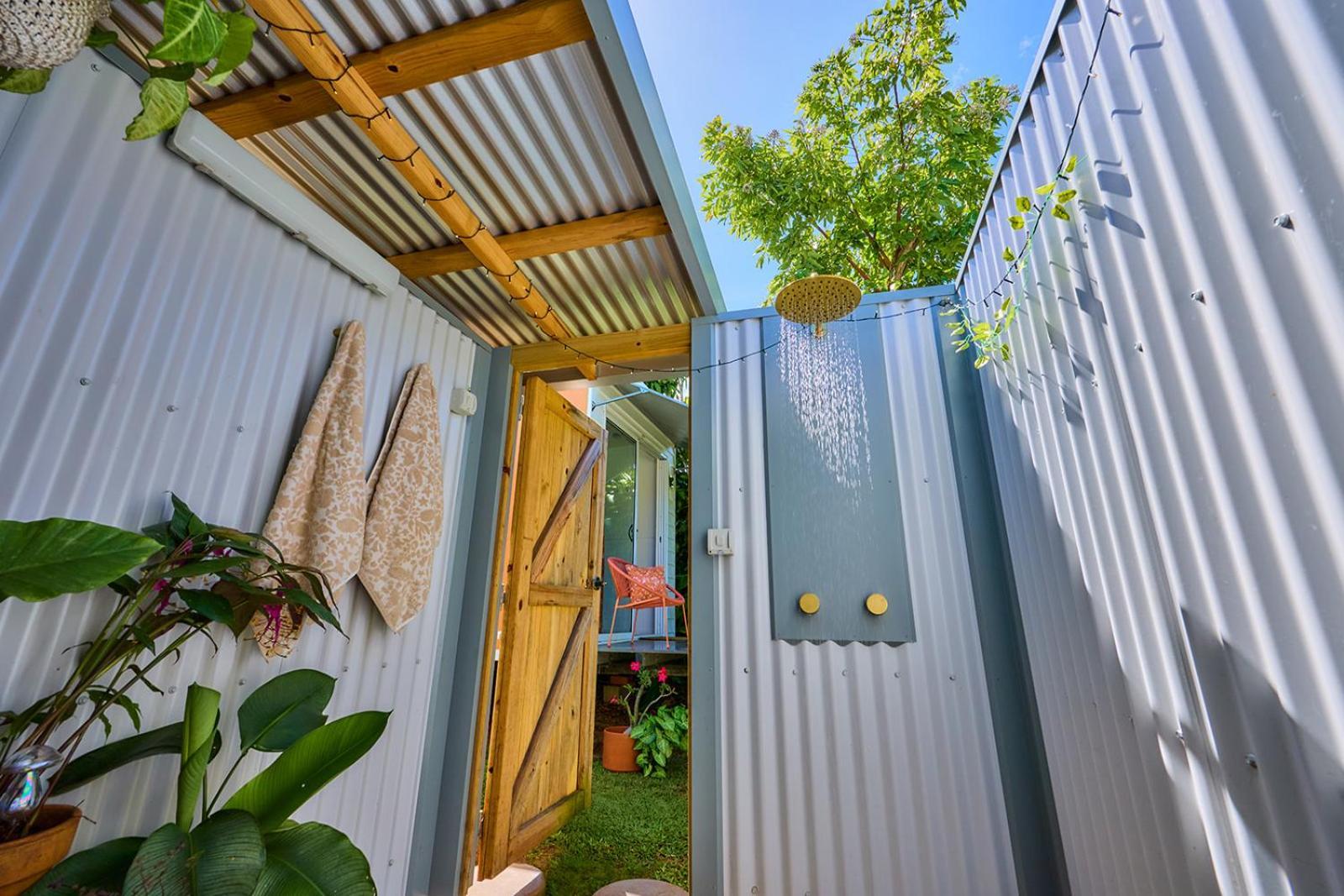 On The Wallaby Eco Lodge يونغابورا المظهر الخارجي الصورة